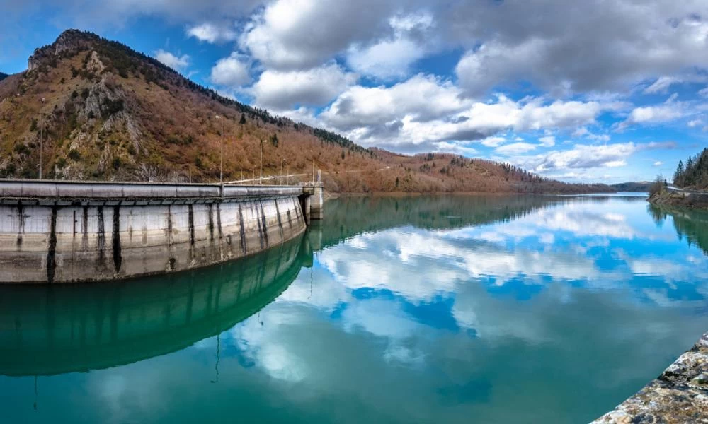 Λίμνη Πλαστήρα: Στόχος η δημιουργία ναυταθλητικού κέντρου